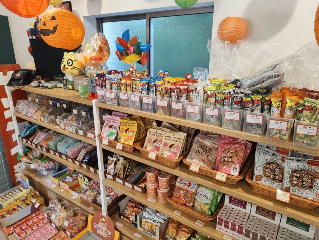 懐かしい駄菓子、マニアックなお菓子も