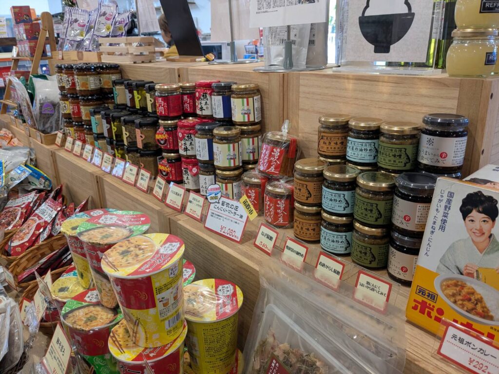 県内外のものから海外のおかずまで